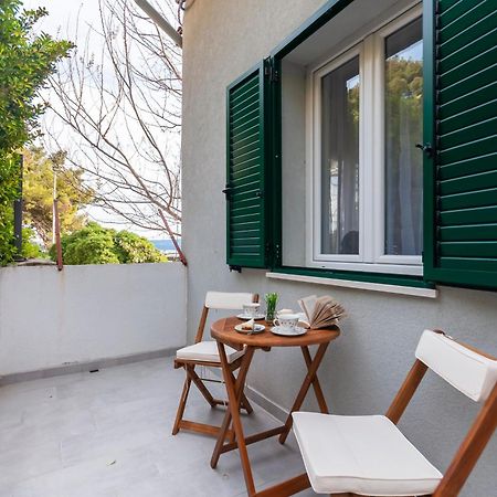 אומיס Tanja Apartment מראה חיצוני תמונה