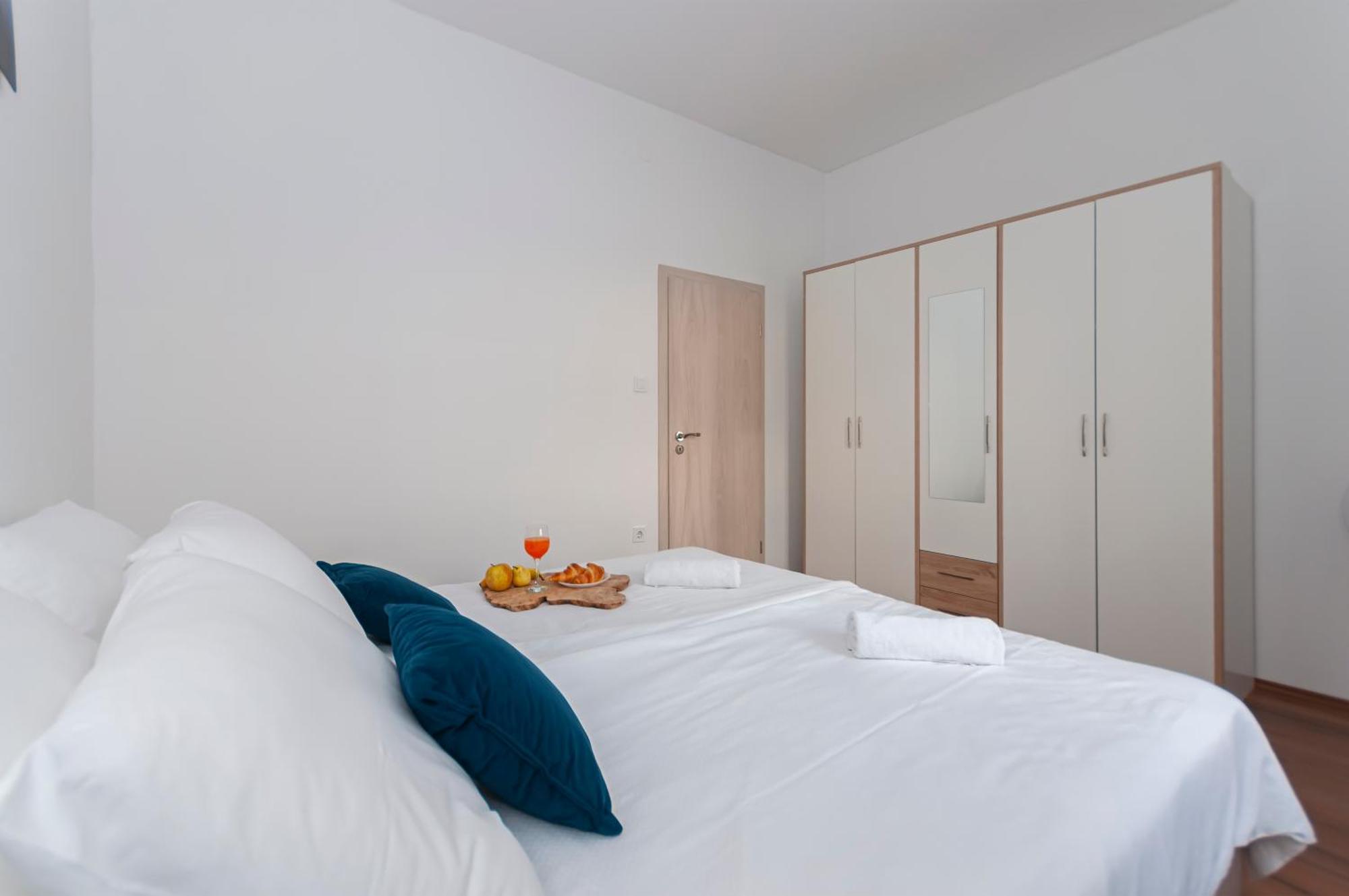אומיס Tanja Apartment מראה חיצוני תמונה