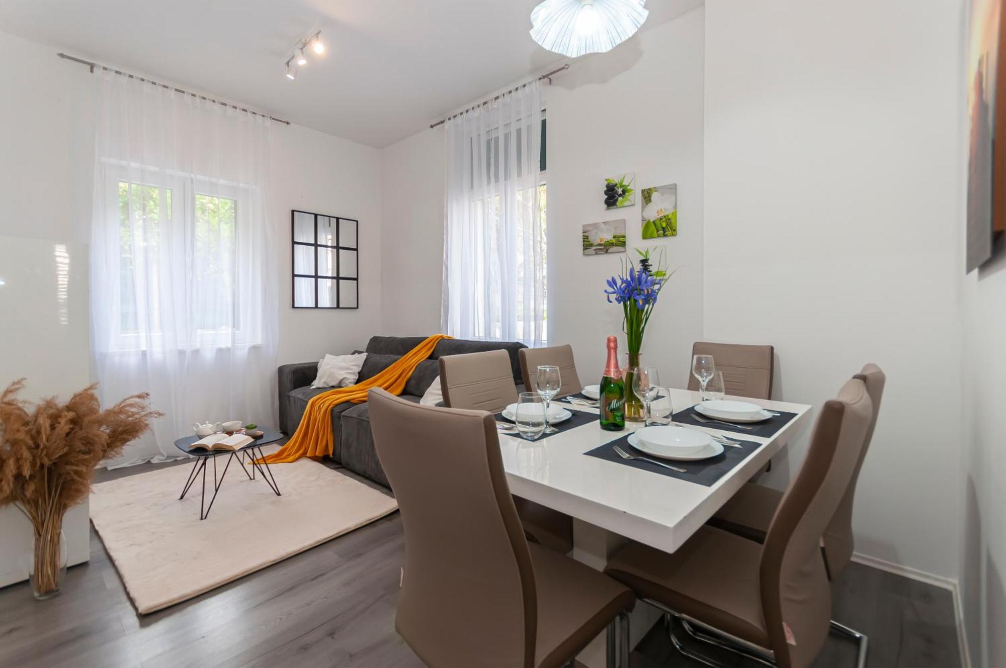 אומיס Tanja Apartment מראה חיצוני תמונה